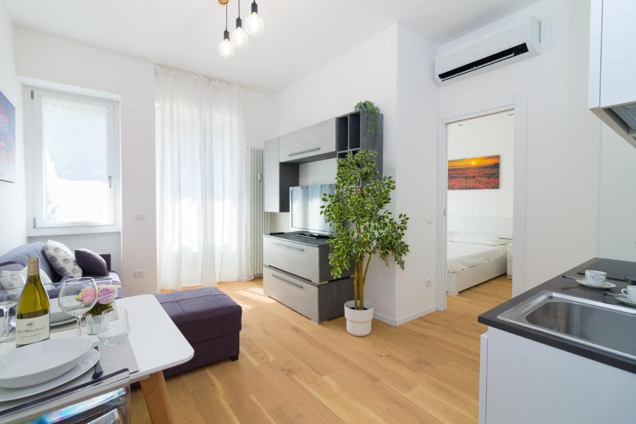 Bright Terrace In Milano Apartman Kültér fotó